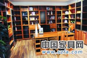 定制板式家具將是板式家具的一個重要補充。本報記者 尹亞飛 攝