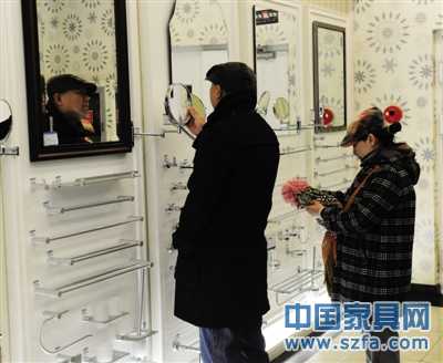  明碼實價可以為消費者節約比價砍價的時間和精力。             
