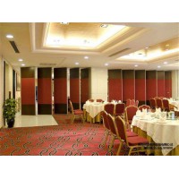 酒店活動隔斷墻，酒店大廳推拉折疊隔斷吊門，教你認識移動隔斷